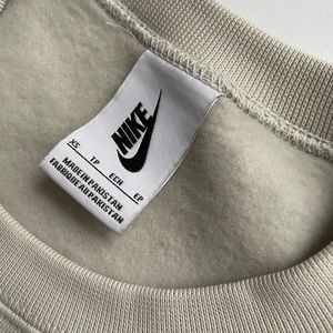 Nikelab crewneck sweatshirt in Tan XS